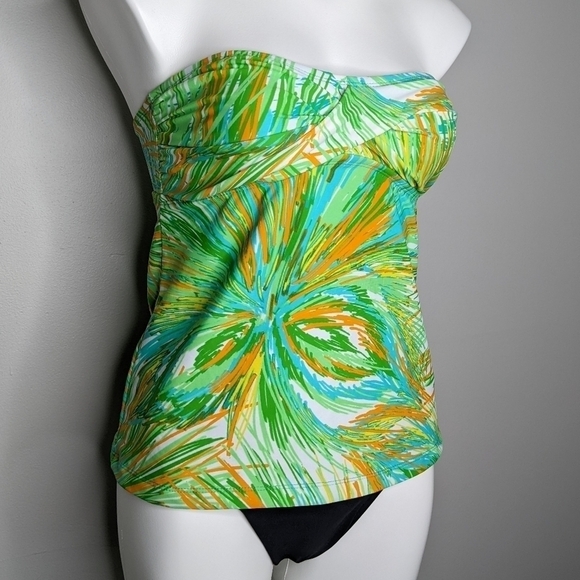 ✨3/$15 Mossimo green blue orange tankini top S - Picture 2 of 9